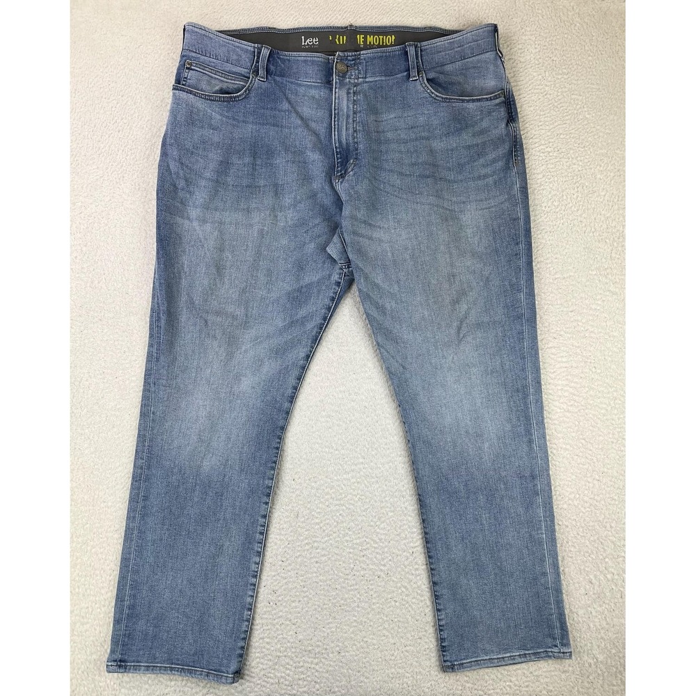 Lee Extreme Motion Jeans Mens 42x32 Blue Straight Stretch Denim Light Wash